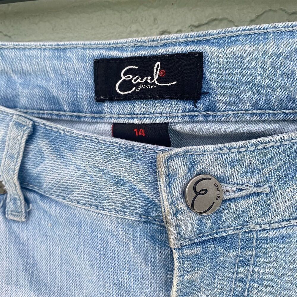 Earl Jean Women's Size 14 Light Wash Denim Capri Jeans Crochet Lace Pockets - Picture 7 of 11